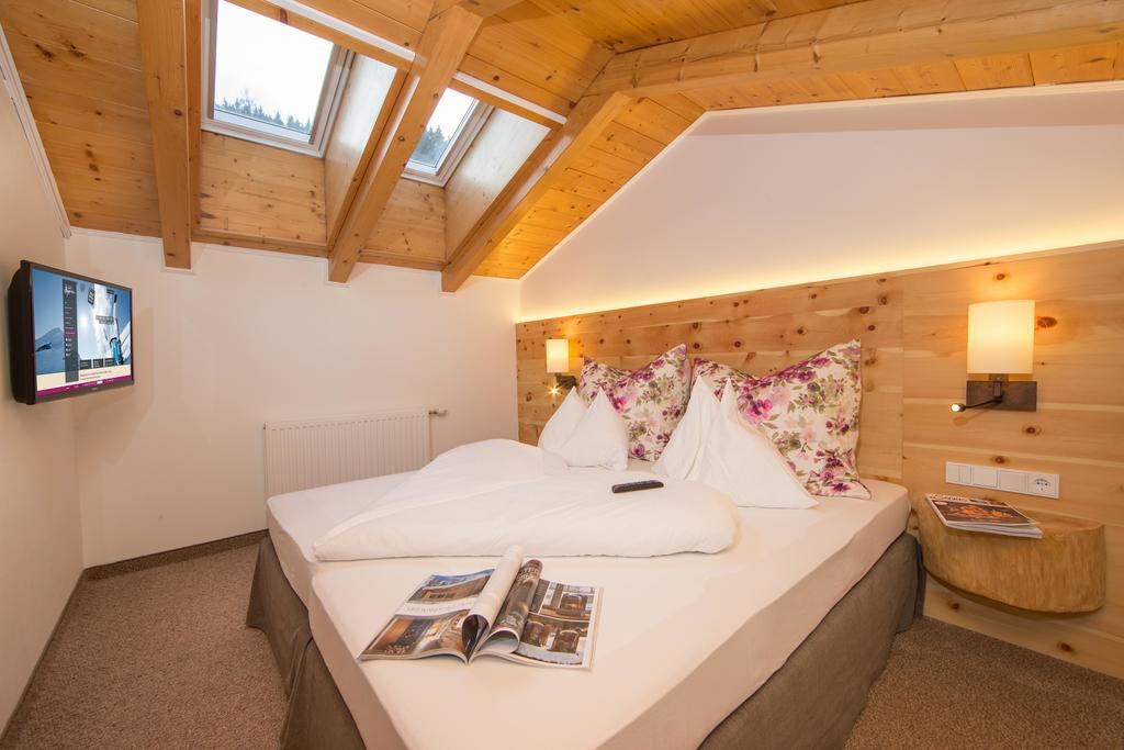 Hotel Stadt Wien Zell am See Quarto foto